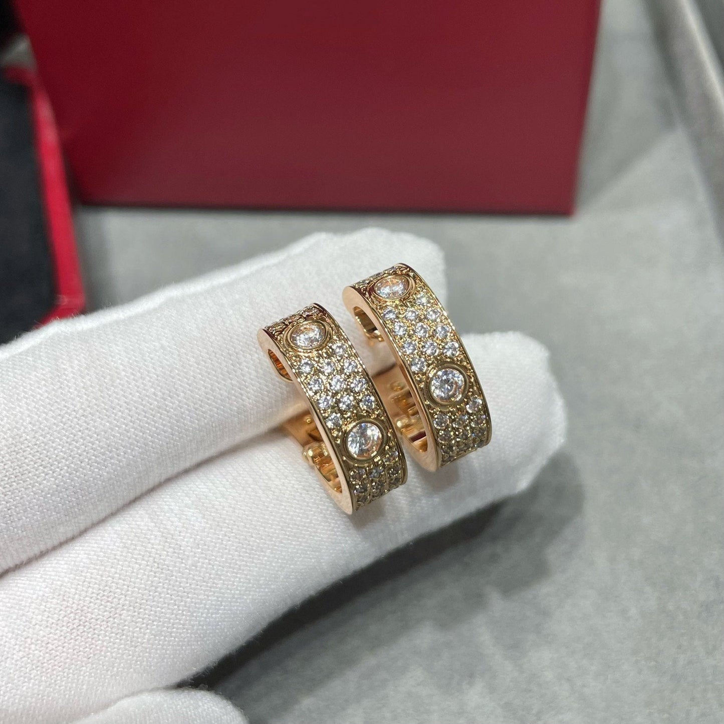 [Renovia Jewelry]LOVE 5.5MM DIAMOND PAVED EARRINGS