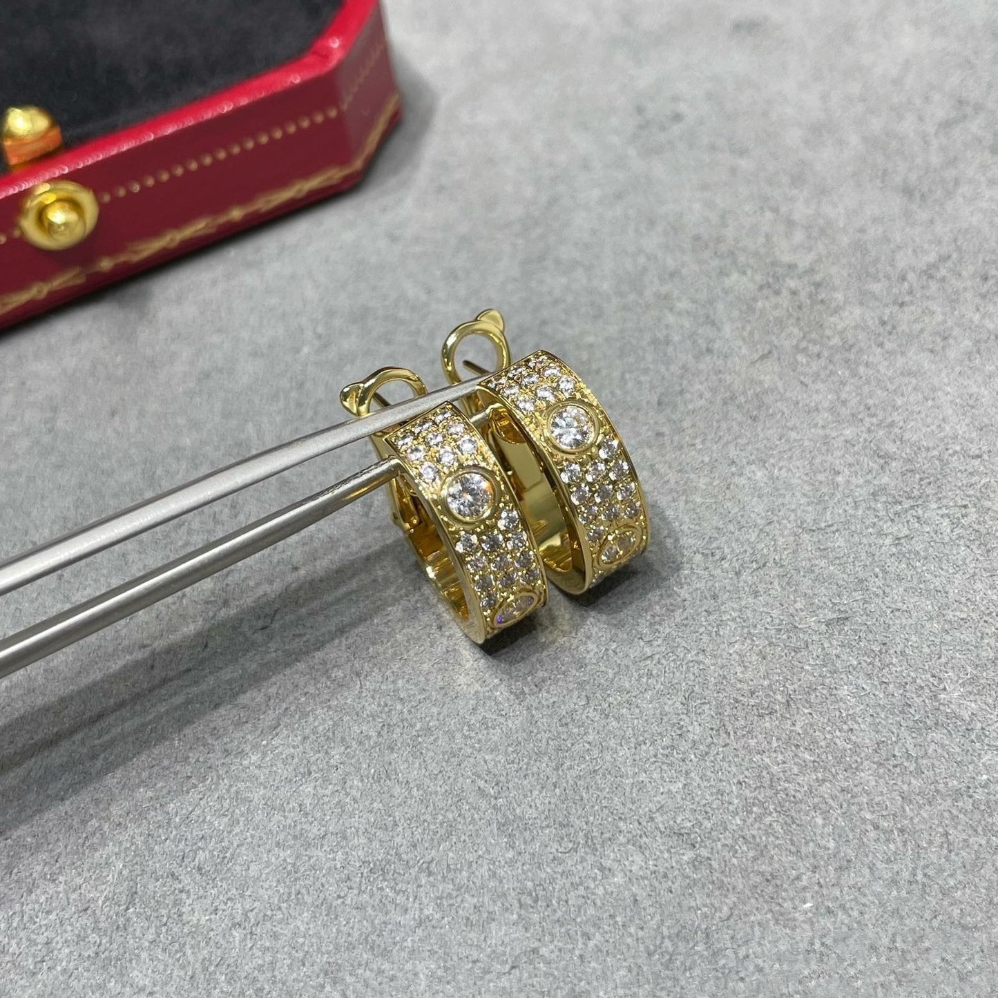 [Renovia Jewelry]LOVE 5.5MM DIAMOND PAVED EARRINGS