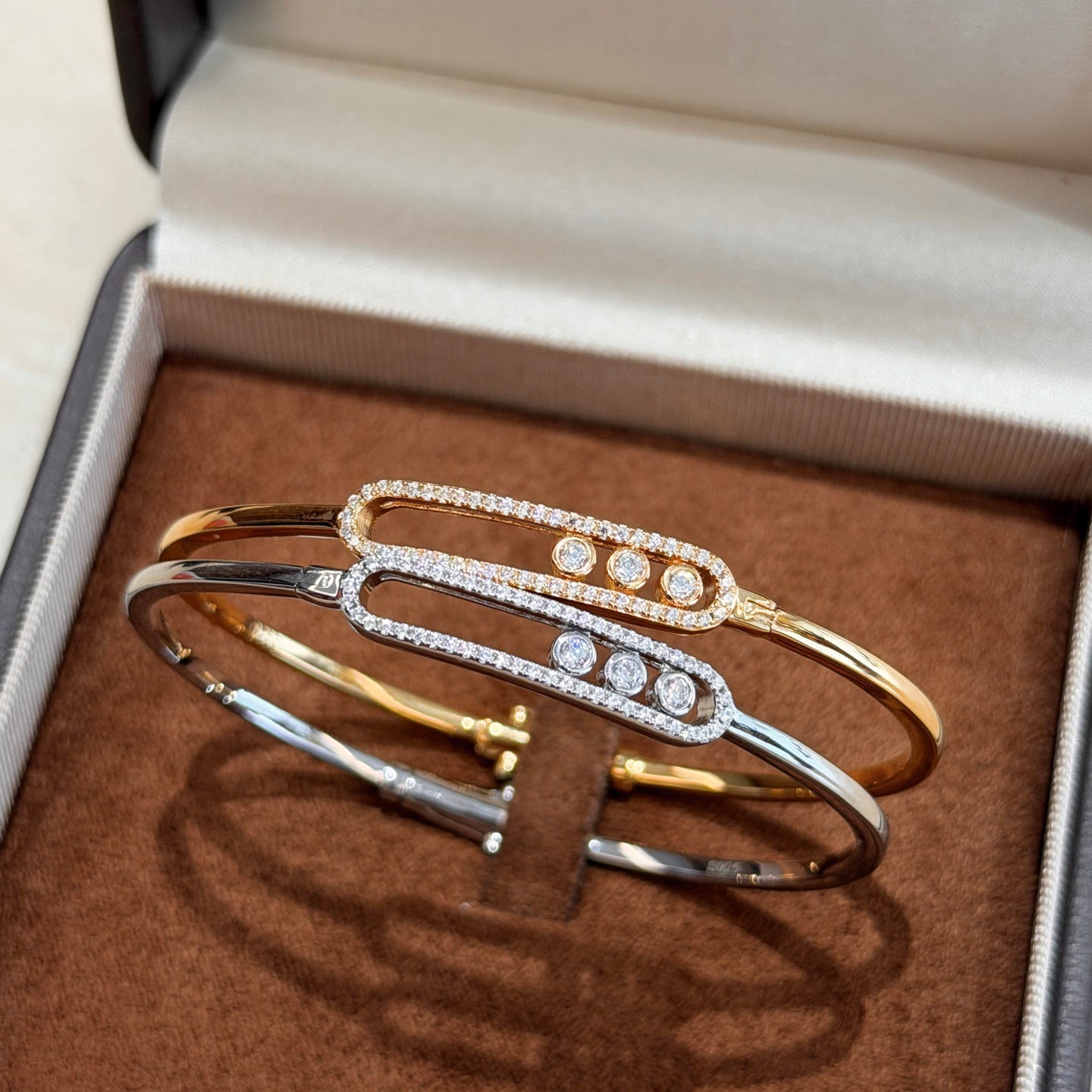 [Renovia Jewelry]Move Pavé Diamond Bangle Bracelet M