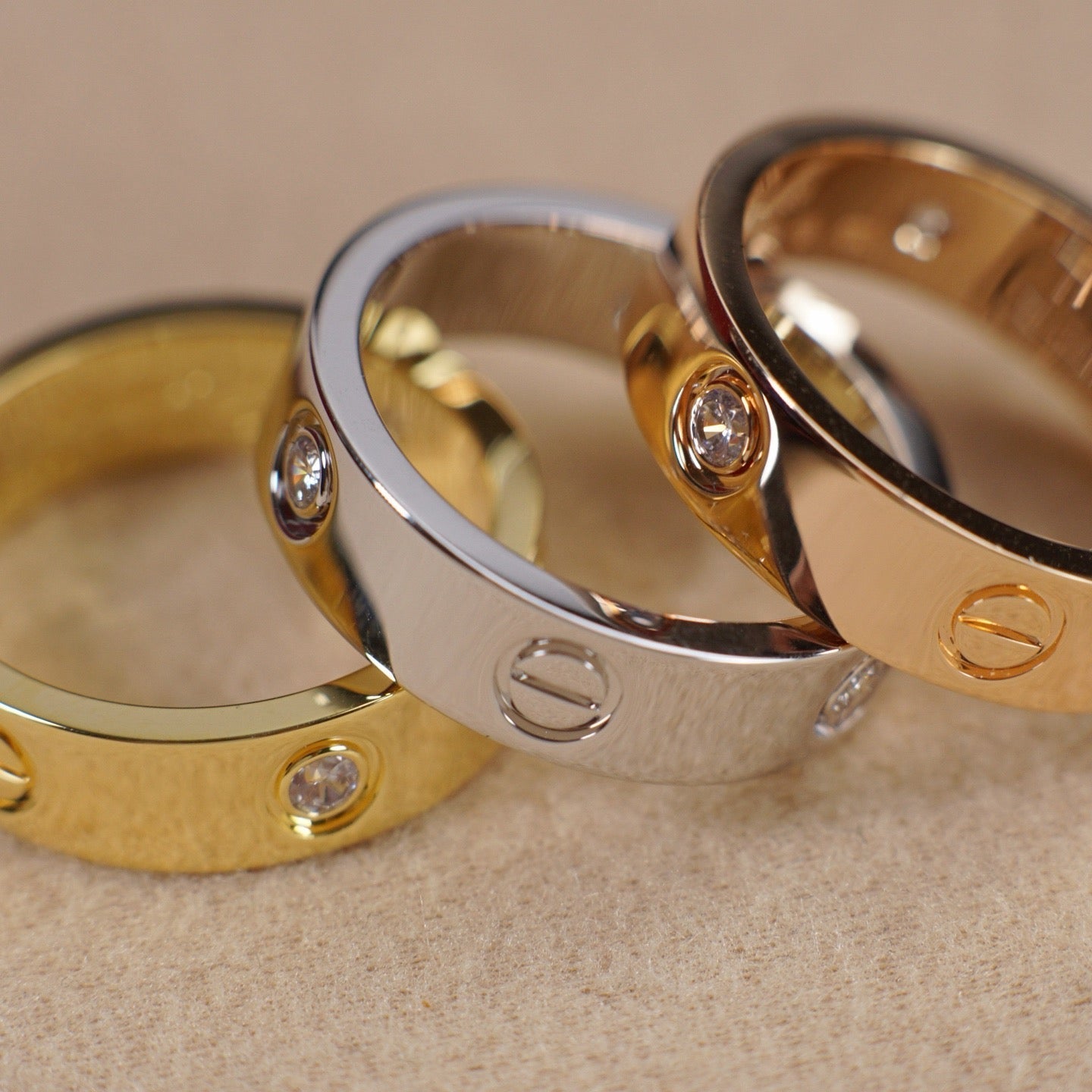 [Renovia Jewelry]LOVE 5.5MM 3 DIAMOND RING
