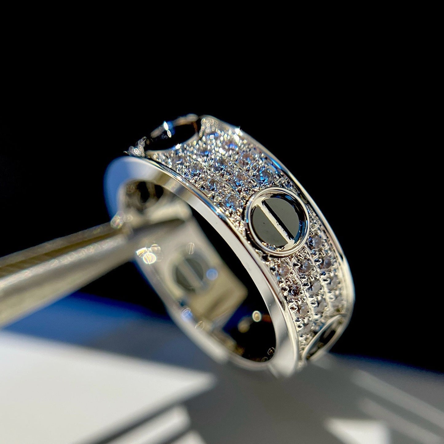 [Renovia Jewelry]LOVE RING 5.5MM DIAMONDS PAVED CERAMIC